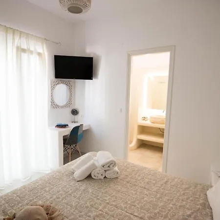 Paros Cycladic Haven - Fully Equipped & Cozy Bed & Breakfast *